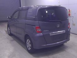 HONDA FREED SPIKE G Premium Edition 2015