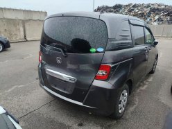 HONDA FREED SPIKE G Premium Edition 2015