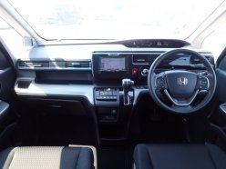 HONDA STEPWGN SPADA HONDA SENSING 8-SEATER 2020