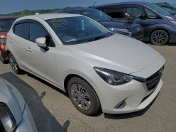 MAZDA DEMIO 13S 2014