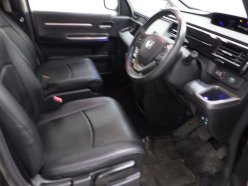 HONDA STEPWGN 1.5 Spada Honda Sensing 7 seater 2017
