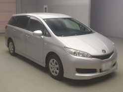 TOYOTA WISH 1.8X 2010