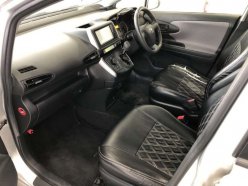 TOYOTA WISH 1.8X 2010