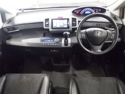 HONDA FREED G Premium Edition 7seats 2015