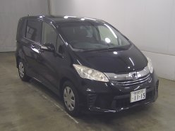 HONDA FREED G Premium Edition 7seats 2015