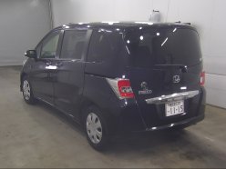HONDA FREED G Premium Edition 7seats 2015
