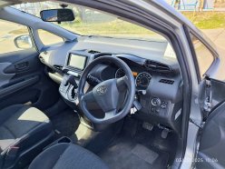 TOYOTA WISH  2010