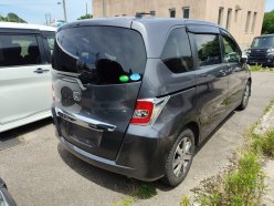 HONDA FREED G Premium Edition 7seats 2016