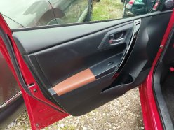 TOYOTA AURIS 120T 2015