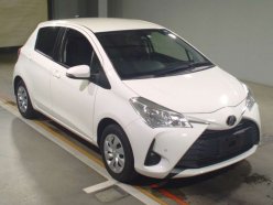 TOYOTA VITZ F 2019