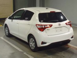 TOYOTA VITZ F 2019