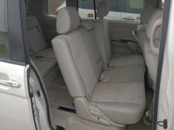 TOYOTA ISIS Platana Limited 2009