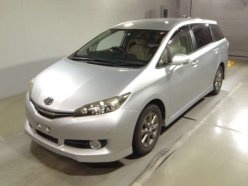 TOYOTA WISH 1.8G 2013