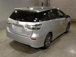 TOYOTA WISH 1.8G 2013