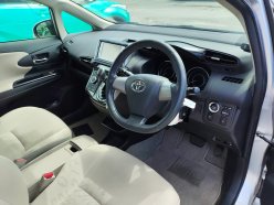 TOYOTA WISH 1.8G 2013