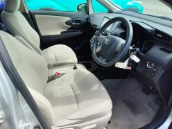 TOYOTA WISH 1.8G 2013