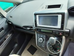 TOYOTA WISH 1.8G 2013
