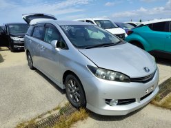 TOYOTA WISH 1.8G 2013