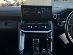TOYOTA LAND CRUISER ZX AWD 4WD 2021