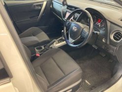TOYOTA AURIS 150X S Package 4WD 2013