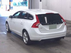 VOLVO V60 T3 SE 2016