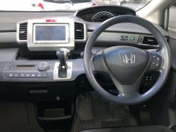 HONDA FREED 4 WD 2012