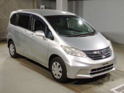HONDA FREED 4 WD 2012