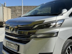 TOYOTA VELLFIRE Hybrid 2.5 X 4WD 2015