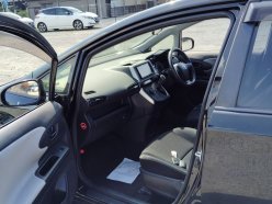 TOYOTA WISH 18X 2010