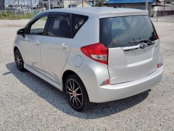 SUBARU TREZIA 1.5I-S 2012
