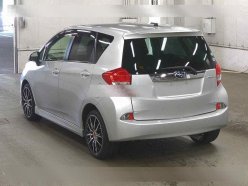 SUBARU TREZIA 1.5I-S 2012