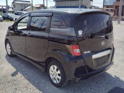 HONDA FREED SPIKE 4WD G Aero 2010