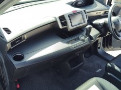 HONDA FREED SPIKE 4WD G Aero 2010