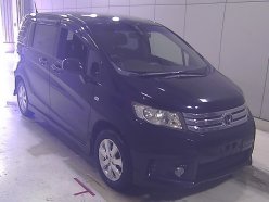 HONDA FREED SPIKE 4WD G Aero 2010