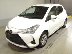 TOYOTA VITZ F 2019