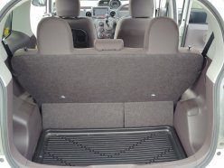 TOYOTA SPADE Х 2013