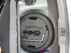 TOYOTA SPADE Х 2013