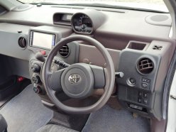 TOYOTA SPADE Х 2013
