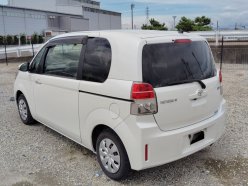 TOYOTA SPADE Х 2013