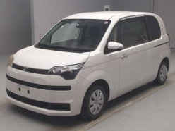 TOYOTA SPADE Х 2013