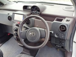 TOYOTA SPADE Х 2013