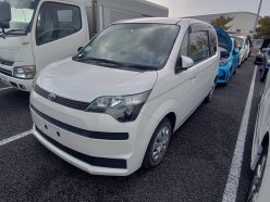 TOYOTA SPADE Х 2013