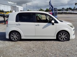 TOYOTA SPADE G 2013