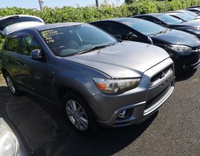 MITSUBISHI RVR G 2010