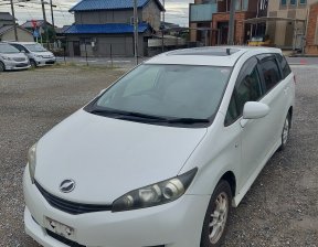 TOYOTA WISH 1.8X HID Selection 2010