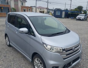 NISSAN DAYZ Highway Star - X 4WD 2014
