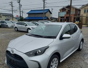 TOYOTA YARIS X 2020