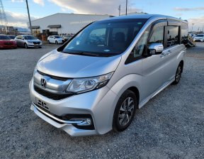 HONDA STEPWGN SPADA 2016