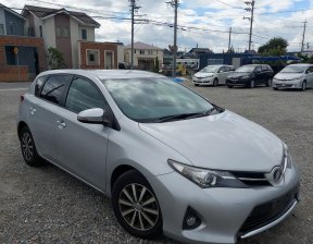 TOYOTA AURIS 150X 2012