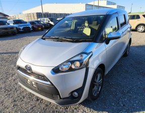 TOYOTA SIENTA X 4WD 2015